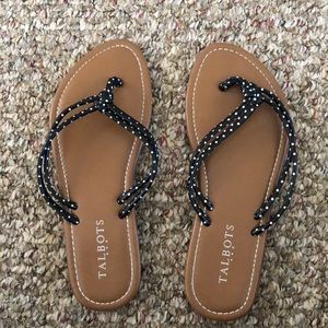 Cute polka dot flip flops!